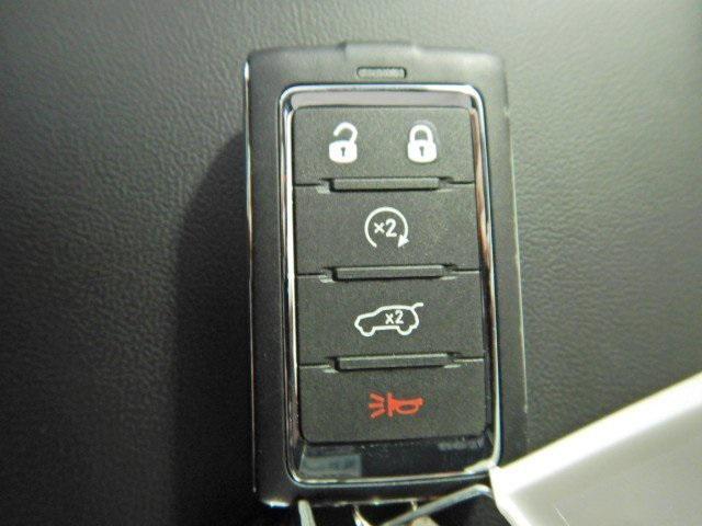 new 2025 Jeep Grand Cherokee car, priced at $42,645