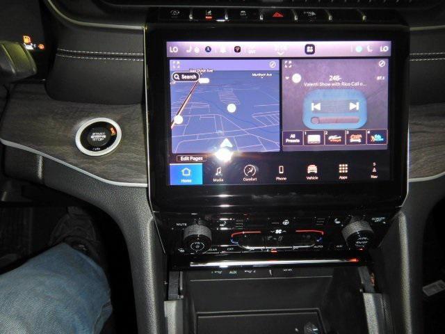 new 2025 Jeep Grand Cherokee car, priced at $42,645