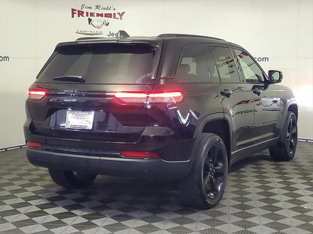 used 2022 Jeep Grand Cherokee car, priced at $35,039