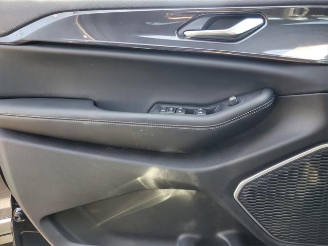 used 2022 Jeep Grand Cherokee car, priced at $35,039
