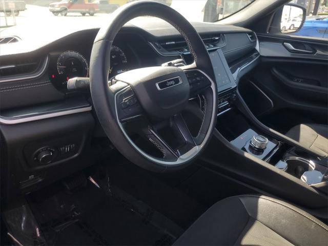 used 2022 Jeep Grand Cherokee car, priced at $35,039