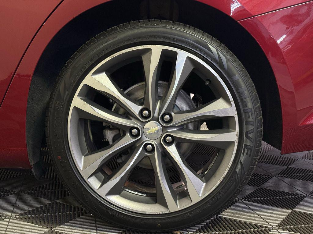used 2019 Chevrolet Malibu car, priced at $17,664