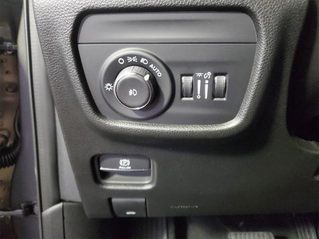 new 2025 Jeep Grand Cherokee car, priced at $45,835