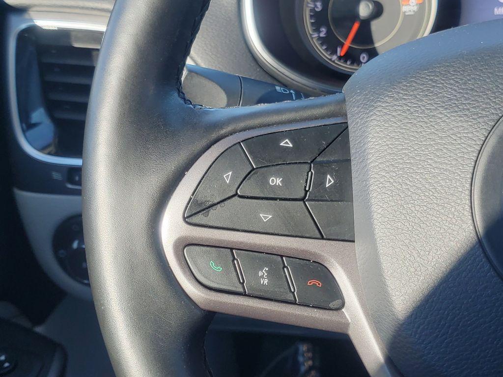 used 2020 Jeep Cherokee car, priced at $19,758