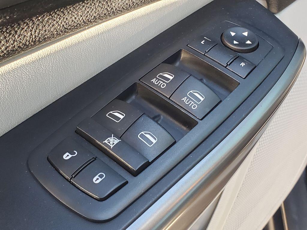 used 2020 Jeep Cherokee car, priced at $19,758