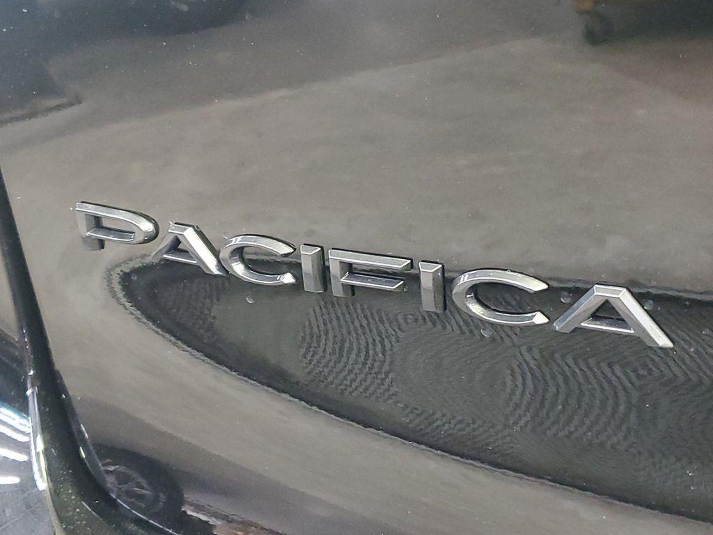 new 2025 Chrysler Pacifica car, priced at $40,993