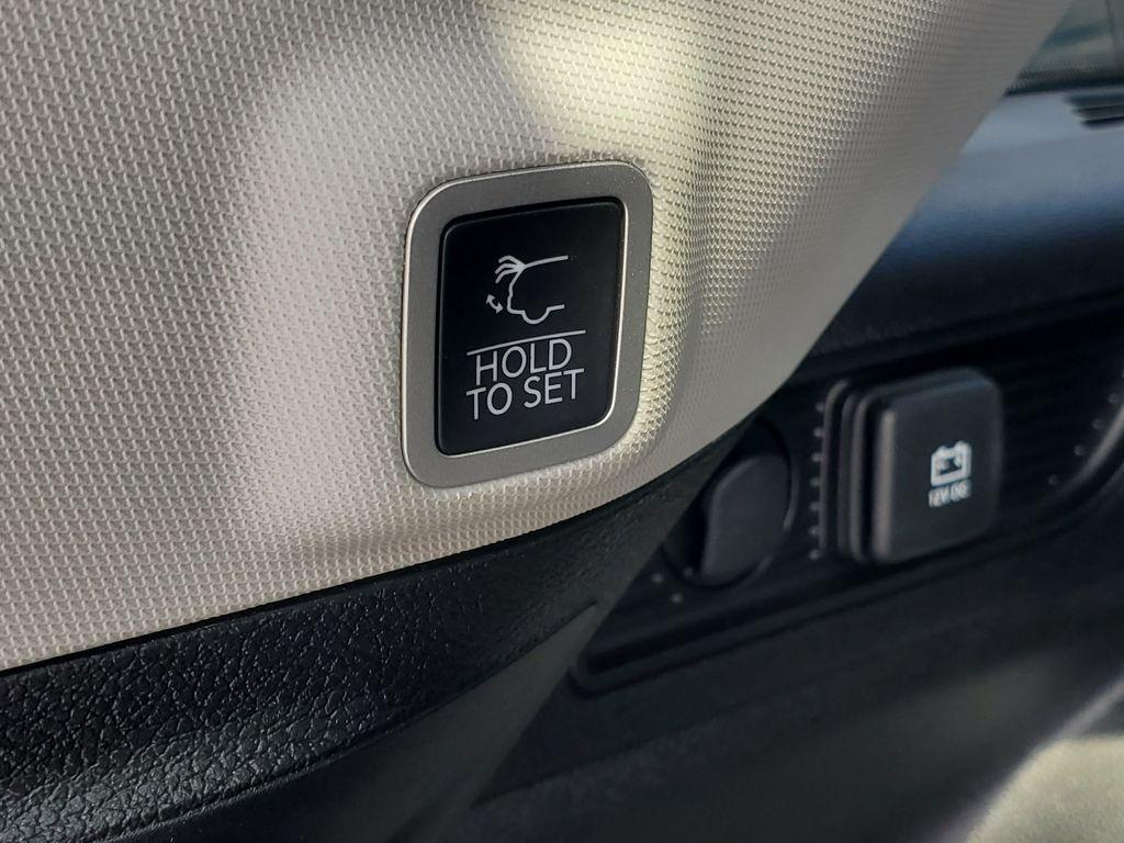 used 2023 Jeep Grand Cherokee car, priced at $36,261