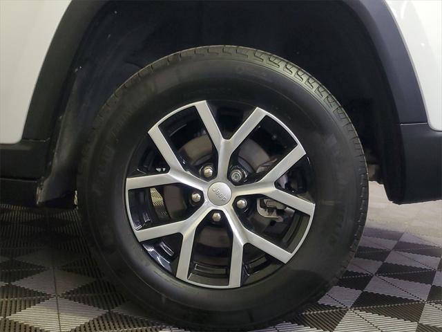 used 2023 Jeep Grand Cherokee car, priced at $35,289