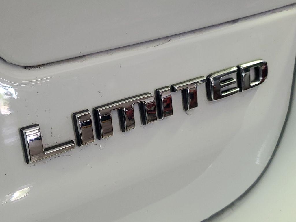 used 2023 Jeep Grand Cherokee car, priced at $36,261