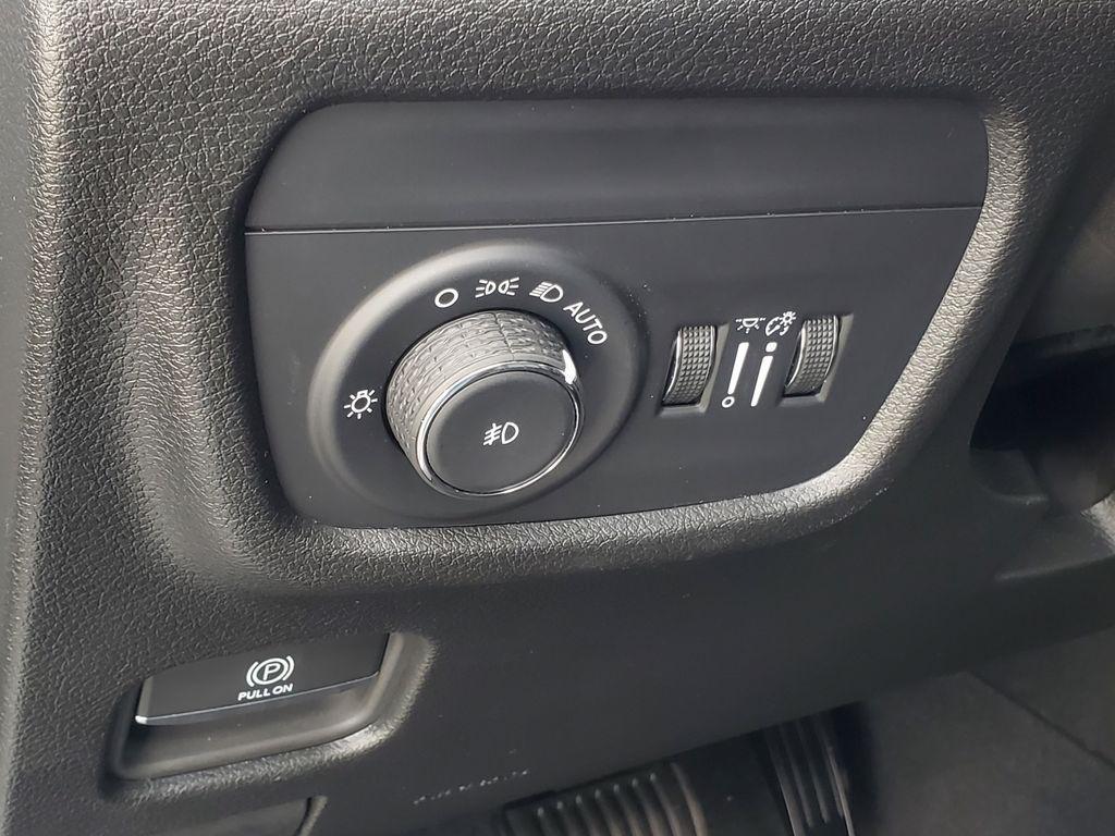 used 2023 Jeep Grand Cherokee car, priced at $36,261
