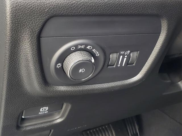 used 2023 Jeep Grand Cherokee car, priced at $35,289
