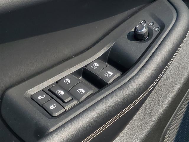 used 2023 Jeep Grand Cherokee L car, priced at $33,765