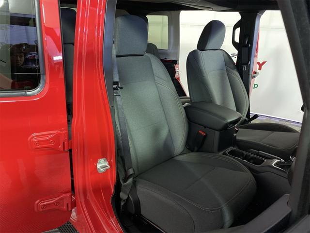 new 2025 Jeep Wrangler car, priced at $48,171