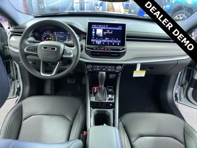 new 2025 Jeep Compass car, priced at $28,989