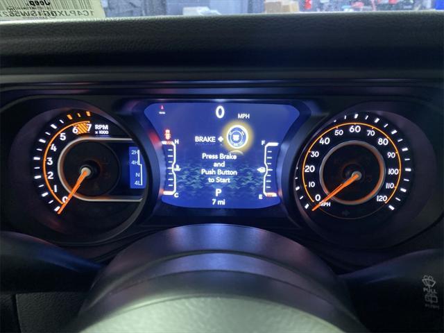 new 2025 Jeep Wrangler car, priced at $43,876