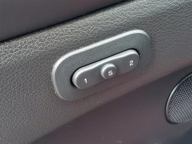 used 2018 Jeep Grand Cherokee car, priced at $18,573