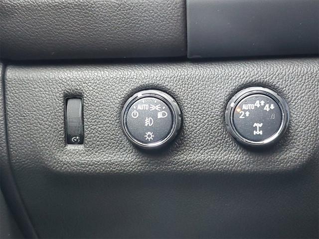 used 2022 GMC Canyon car, priced at $32,560