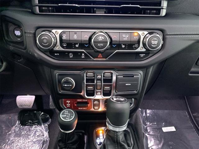 new 2025 Jeep Wrangler car, priced at $52,479