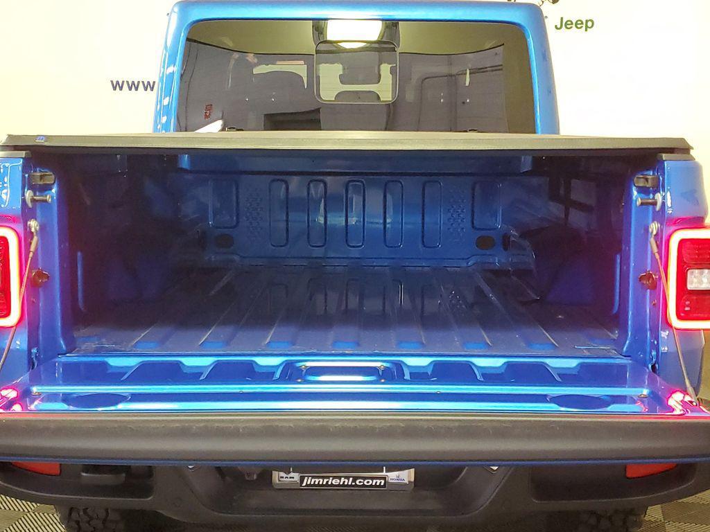 new 2025 Jeep Gladiator car, priced at $46,898