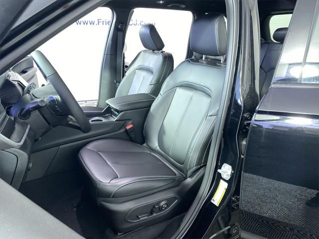 new 2025 Jeep Grand Cherokee car, priced at $42,355