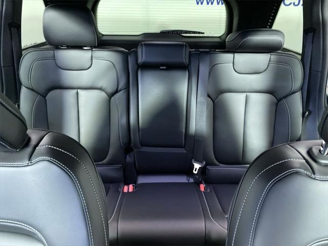 new 2025 Jeep Grand Cherokee car, priced at $42,605