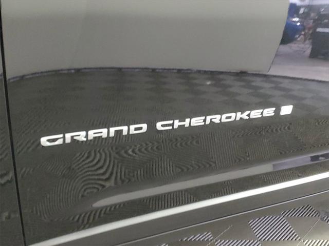 new 2025 Jeep Grand Cherokee L car, priced at $45,452