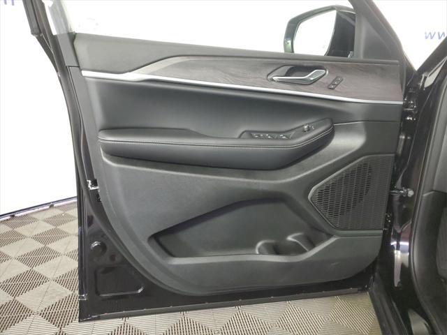 new 2025 Jeep Grand Cherokee L car, priced at $45,452