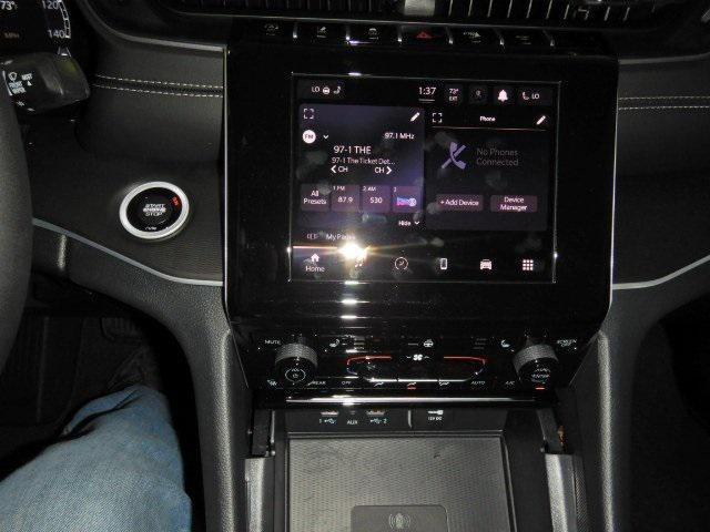 new 2025 Jeep Grand Cherokee L car, priced at $40,437