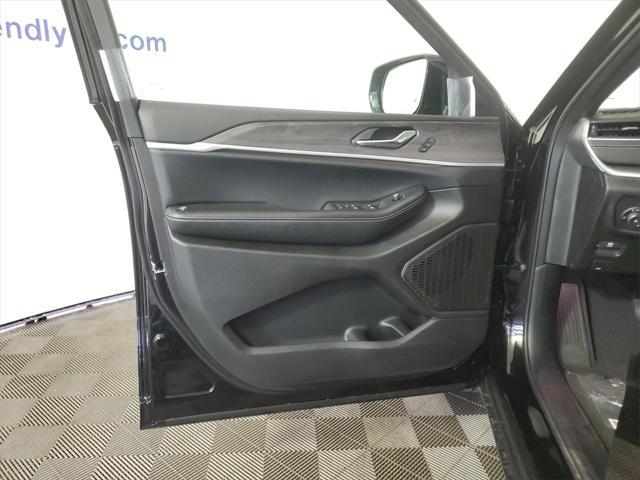 new 2025 Jeep Grand Cherokee L car, priced at $47,697