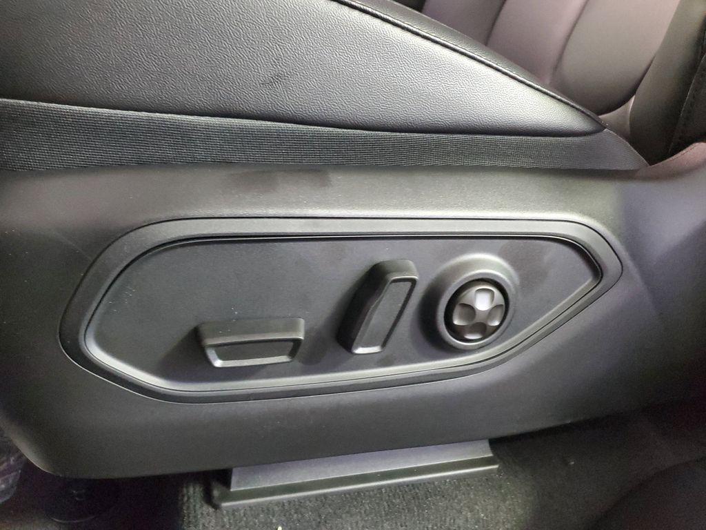 new 2025 Jeep Grand Cherokee L car, priced at $37,947