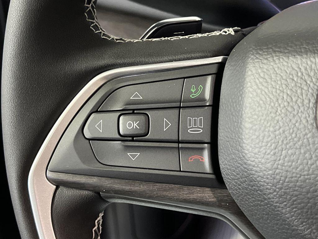 new 2025 Jeep Grand Cherokee car, priced at $40,974