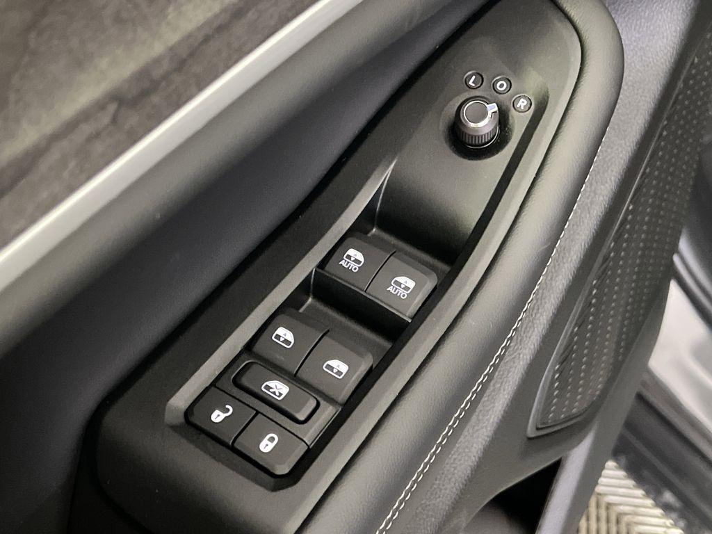 new 2025 Jeep Grand Cherokee car, priced at $40,974