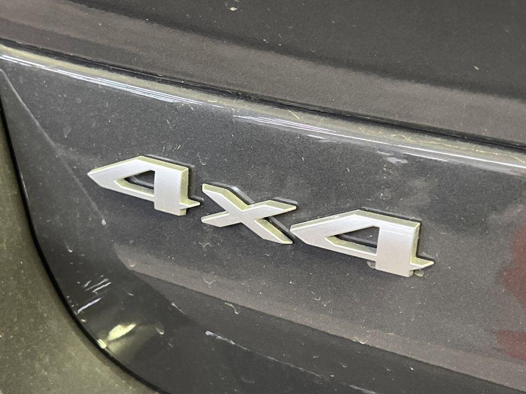 new 2025 Jeep Grand Cherokee car, priced at $40,974