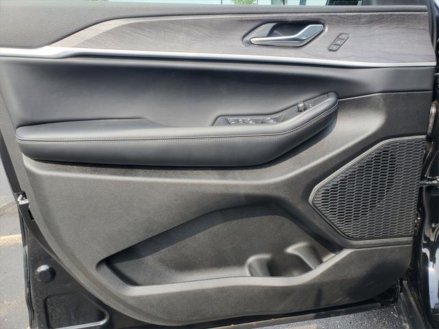 new 2025 Jeep Grand Cherokee L car, priced at $47,783