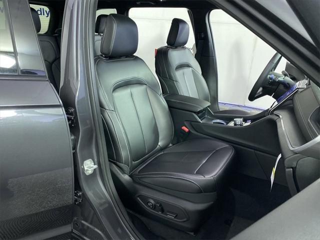 new 2025 Jeep Grand Cherokee car, priced at $39,105