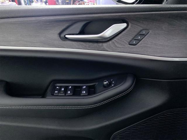 new 2025 Jeep Grand Cherokee car, priced at $39,105