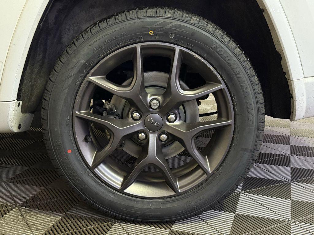 used 2021 Jeep Grand Cherokee car, priced at $26,903