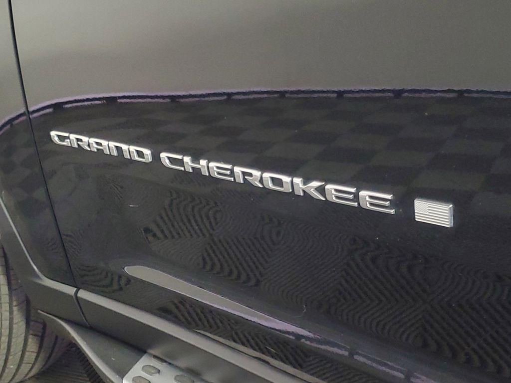 used 2023 Jeep Grand Cherokee car, priced at $34,679