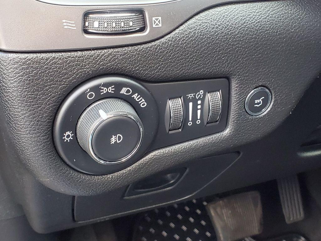 used 2019 Jeep Cherokee car, priced at $15,000