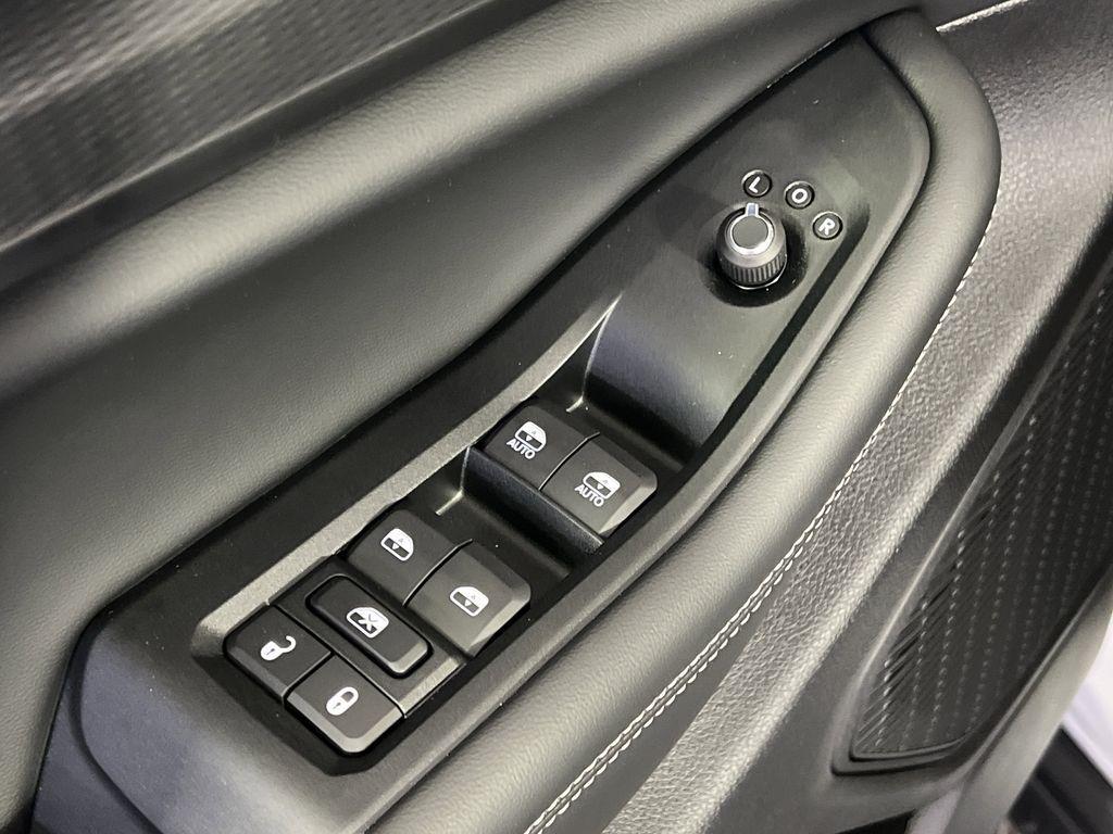 new 2025 Jeep Grand Cherokee car, priced at $38,544