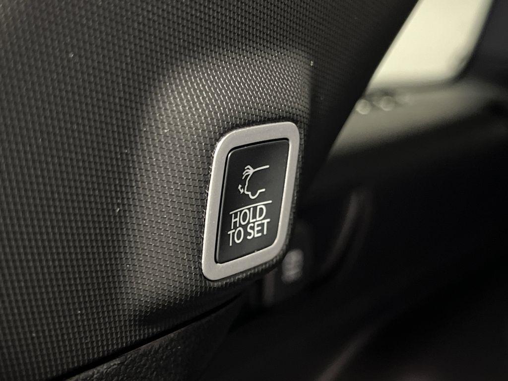 new 2025 Jeep Grand Cherokee car, priced at $38,544