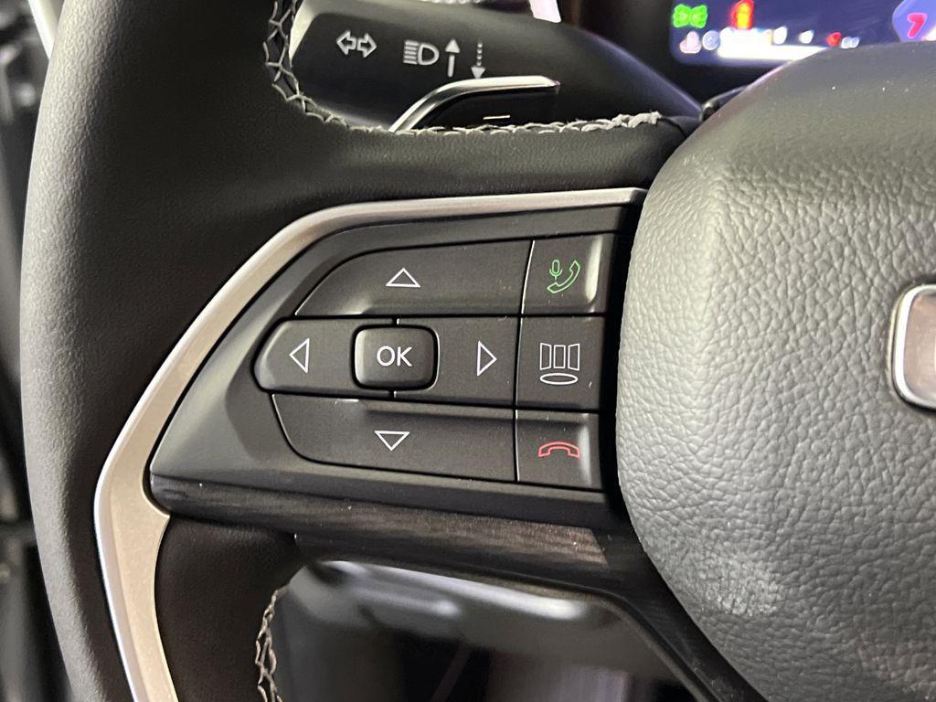 new 2025 Jeep Grand Cherokee car, priced at $38,544