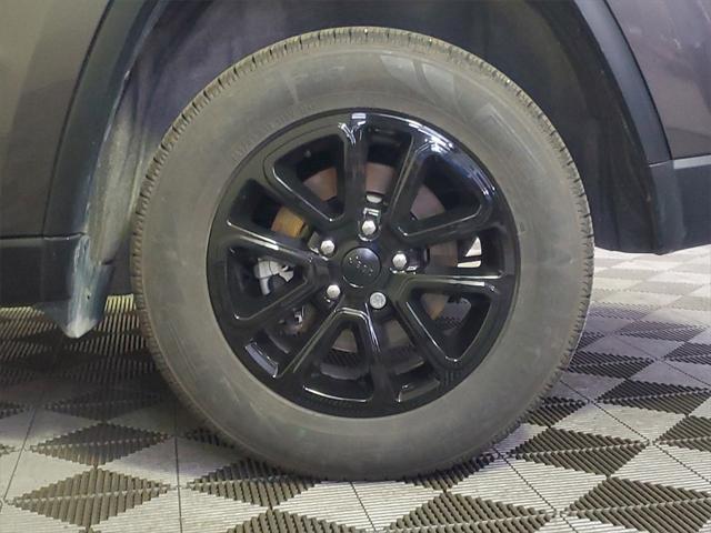used 2021 Jeep Grand Cherokee car, priced at $23,001