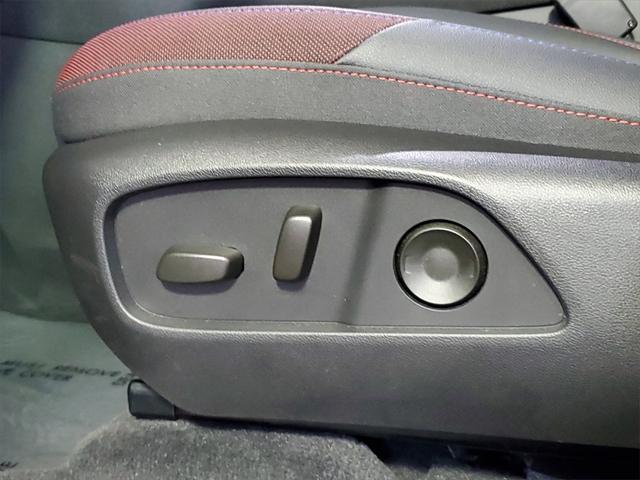 used 2025 Chevrolet Equinox car, priced at $31,071