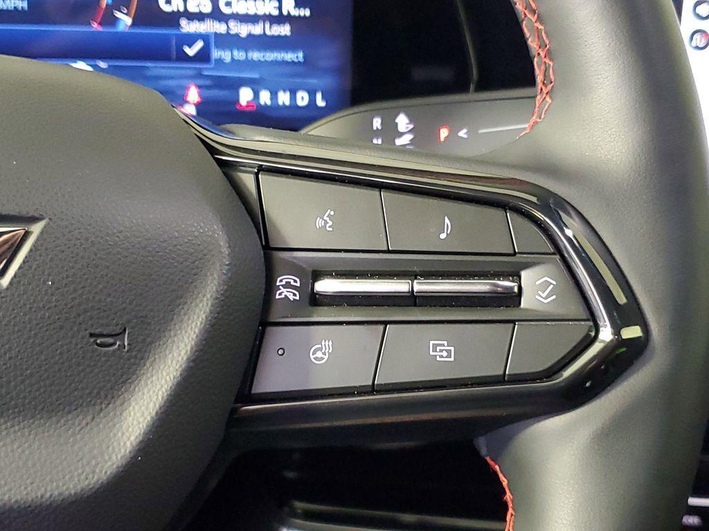 used 2025 Chevrolet Equinox car, priced at $31,476