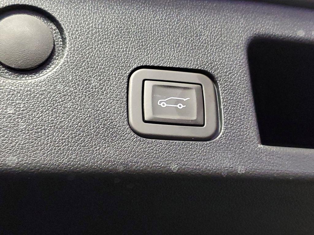 used 2025 Chevrolet Equinox car, priced at $31,476