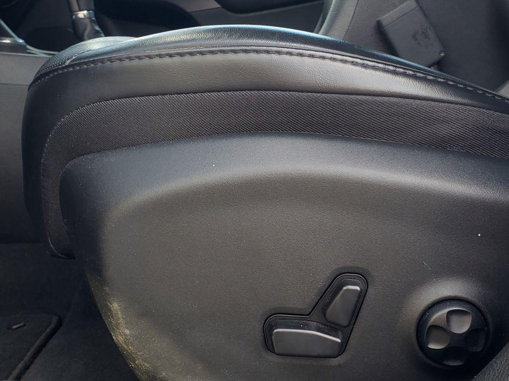 used 2019 Jeep Cherokee car, priced at $17,484