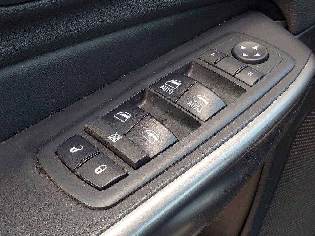 used 2019 Jeep Cherokee car, priced at $17,484