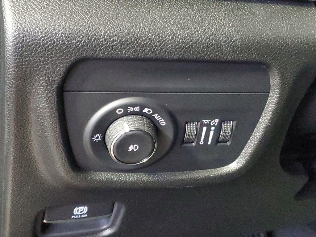 new 2025 Jeep Grand Cherokee car, priced at $36,685