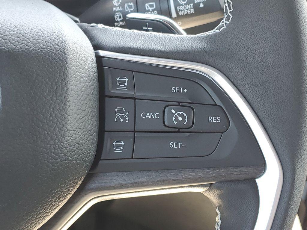 new 2025 Jeep Grand Cherokee car, priced at $36,685